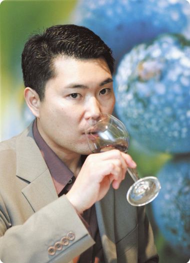 Competition Director Simon Tam becomes Christie's "Head of Wine" for China